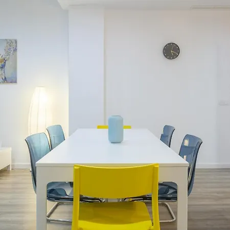 Apartment Bright, Brand New & Very Comfortable Valencia